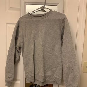 BASIC GREY SWEATER